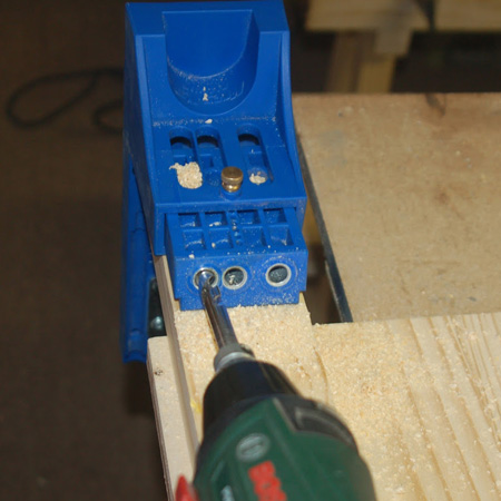 tutorial for farmhouse table with Rust-Oleum wood stain finish