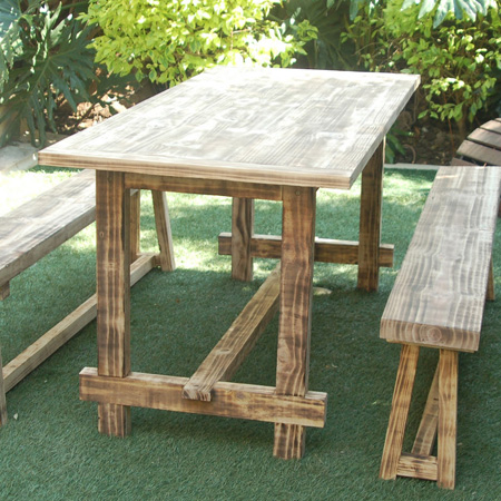 tutorial for farmhouse table with Rust-Oleum wood stain finish