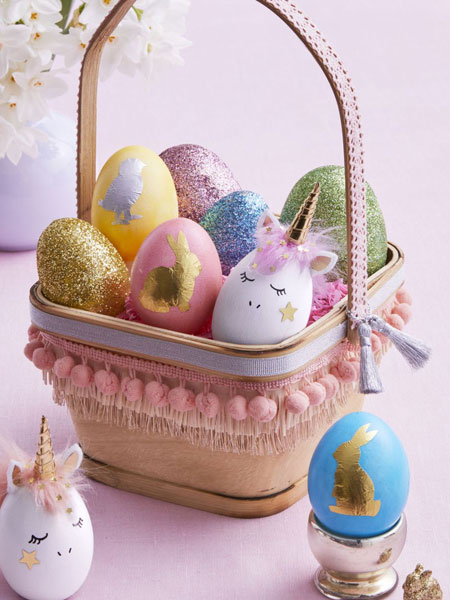 paint and glitter easter eggs