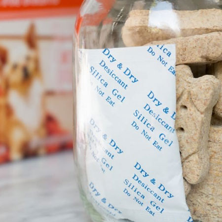 use silica gel to keep dry foodstuffs dry