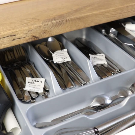 protect household items from rust with silica gel