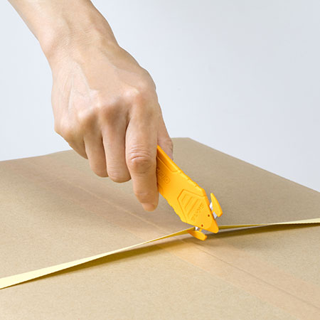 When the blade gets dull, simply throw it away and replace it with a new one.