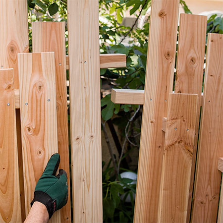tutorial to make a privacy fence