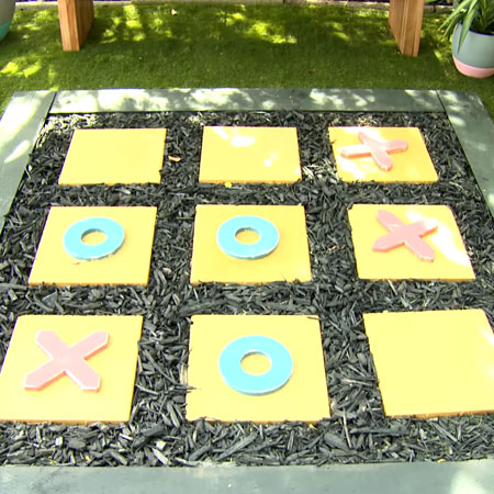 diy tic tac toe game for the kids to play in the garden