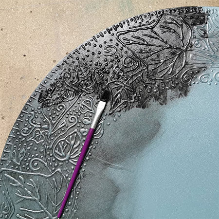 apply black craft paint for vintage effect