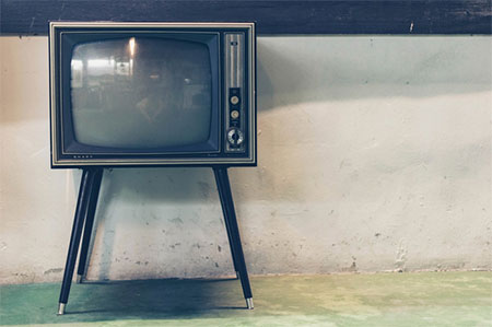 When To Mount Your Television and When To Let It Stand