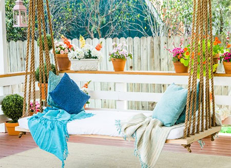 Make a Hanging Garden Seat for outdoors