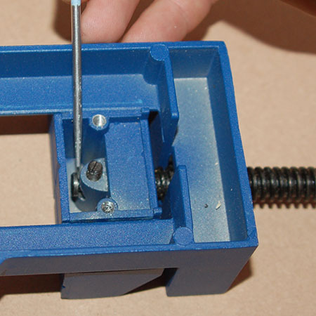 can you repair damaged adjustable corner clamp