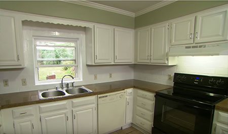 backsplash makeover with rustoleum tub and tile