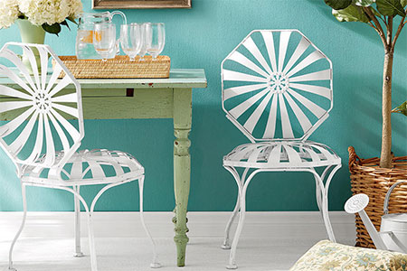 vintage chair makeover with rust-oleum stops rust