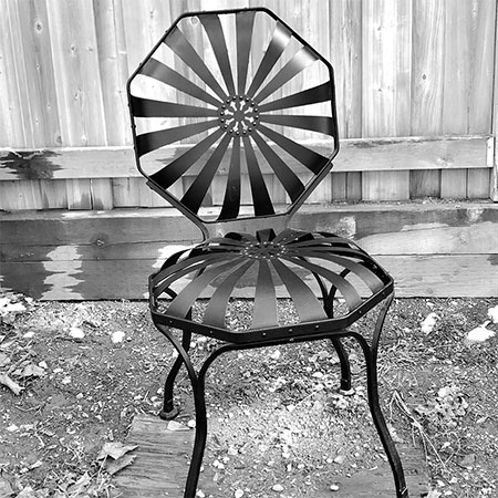 makeover steel chairs with rust-oleum