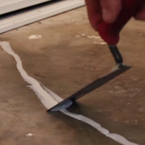 repair small cracks in concrete