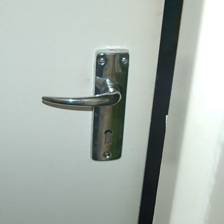 replace builders grade handles with modern door handles