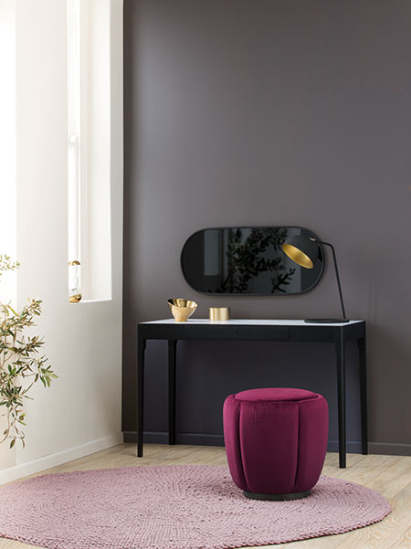 Bold and Glamorous Summer Interiors