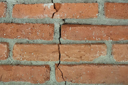 7 Common Signs of a Bad Foundation