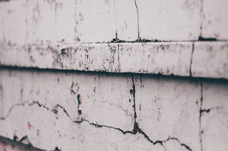 7 Common Signs of a Bad Foundation