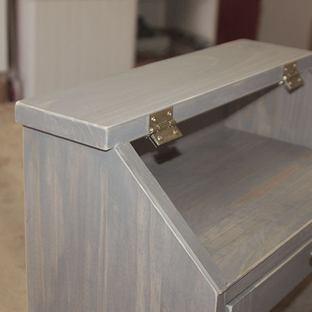 want to make a pine bread bin