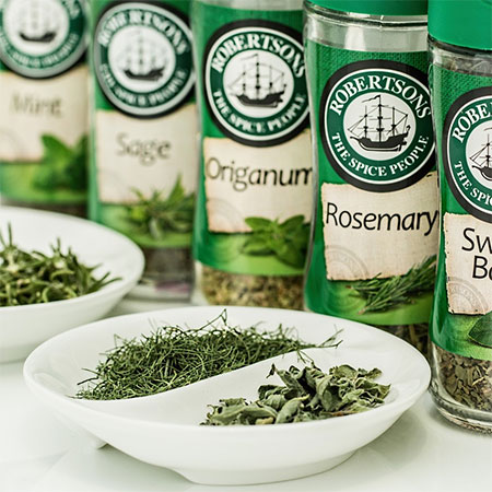 fresh herbs deter fruit flies