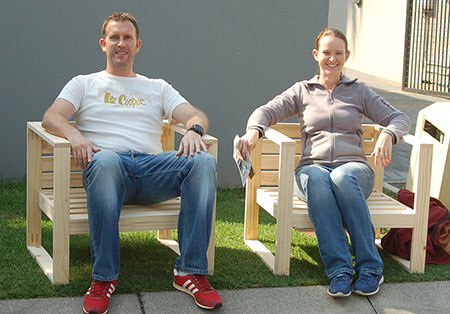 DIY Divas make Garden Chairs