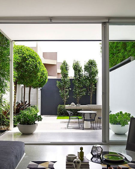 Make a Small Garden Appear bigger