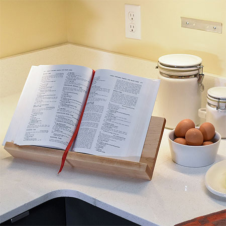 Quick Project: Easy Cookbook Stand