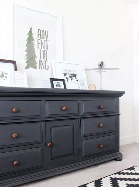 how to chalk paint furniture