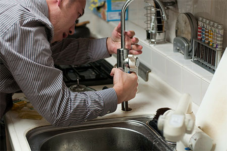 Check 5 Tips To Find An Emergency Plumber In Your City