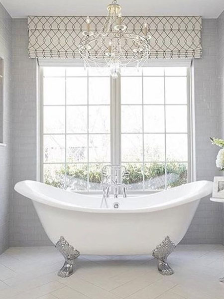 elegant and sophisticated slipper bath