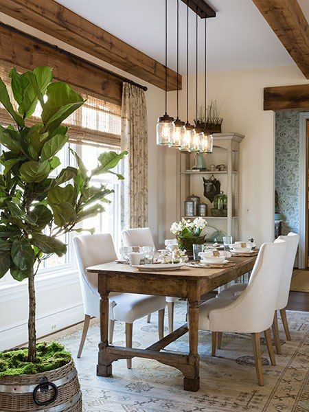 natural light and artificial light in dining room