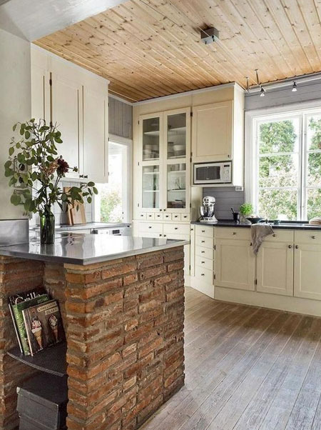 wood and brick accents in ktichen