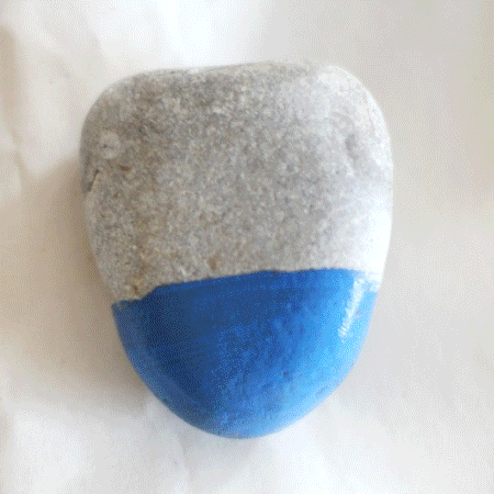 paint pebbles minions tic tac toe