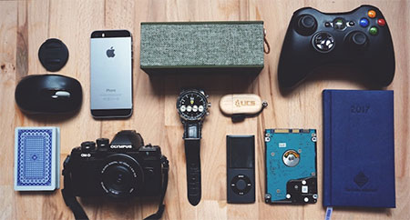 What Are Cool Things to Put in Your Room?