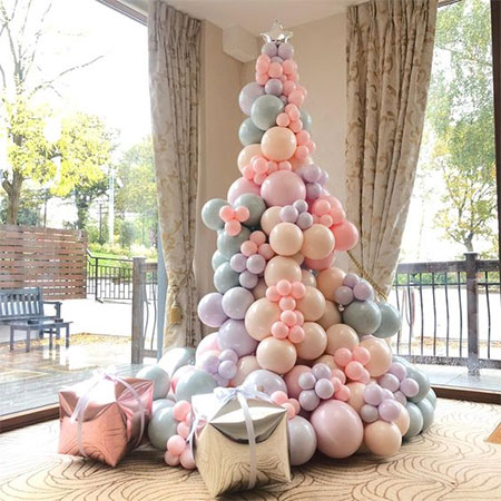 make christmas tree with balloons