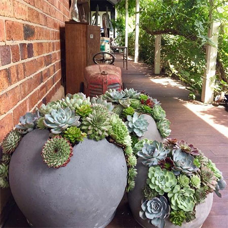 how to make concrete sphere planters