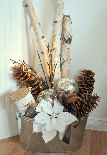 tree baubles for festive displays