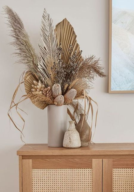 dried foliage floral arrangement