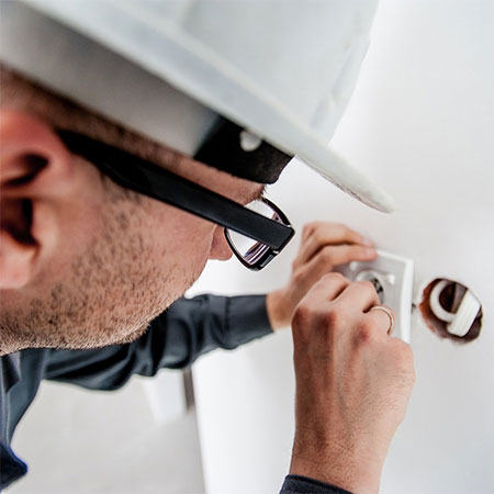 Expert Advice: Never DIY Electrical Work And Repairs