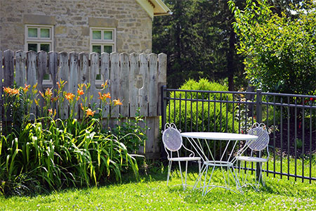 6 Unique Ideas to Redecorate Your Home's Exterior