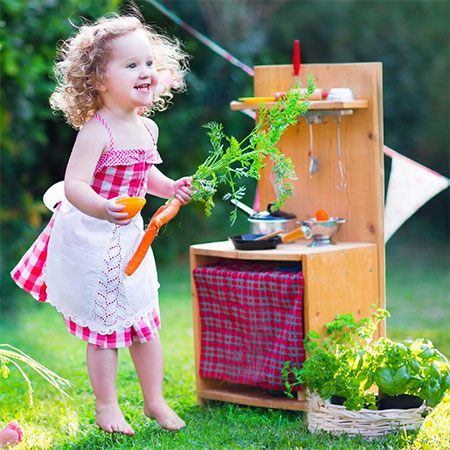 How to Build and Set up a Mud Kitchen