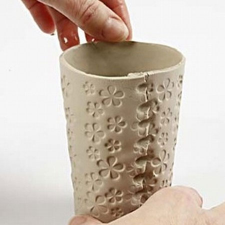 Use Air-Dry Clay to make Decorative Clay Vases