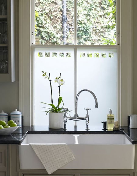 add frosted windows for privacy