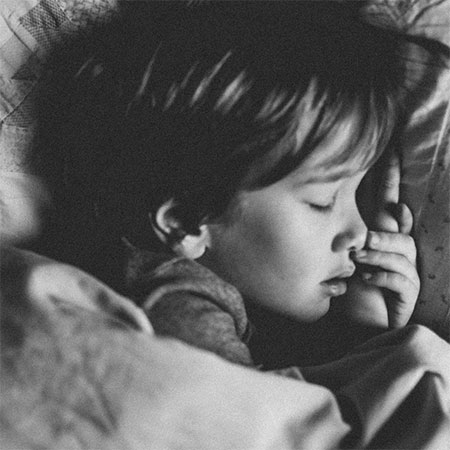 How to Make My Child Sleep Naturally