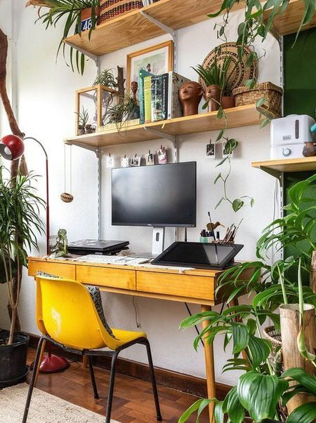 plant for home office work space