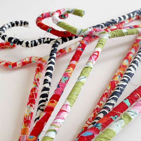 how to wrap coat hangers with fabric