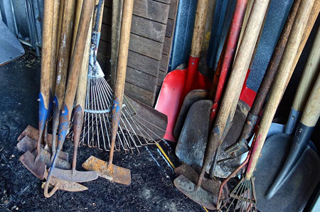 maintain garden tools