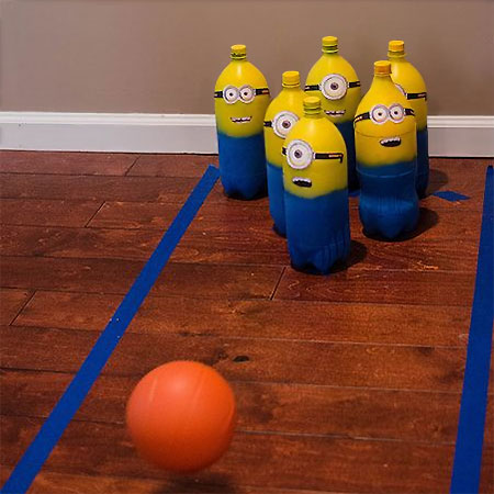 Fun for Kids - Minions Bowling Game