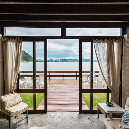 4 Important Factors to Consider When Selecting Window Coverings