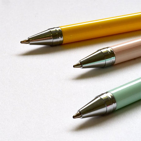 4 Effective Tips On How To Remove An Ink Stain From The Fabric