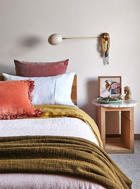 Colours of Autumn and Winter for a Warm Bedroom