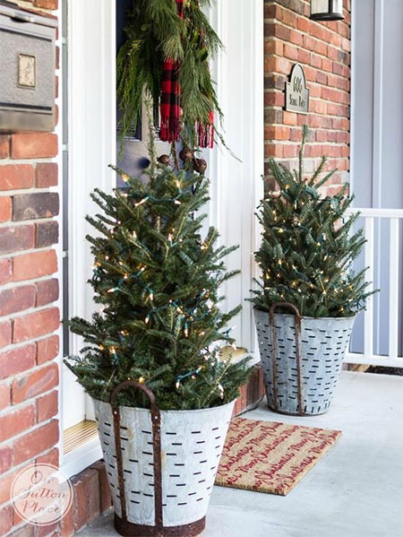 festive decorations for outdoor